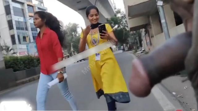 Tamil Flash Cock Infront Of College Girls Outdoor