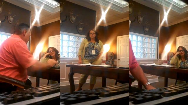 Boss Having Affair with Hot Milf Workers Viral Video